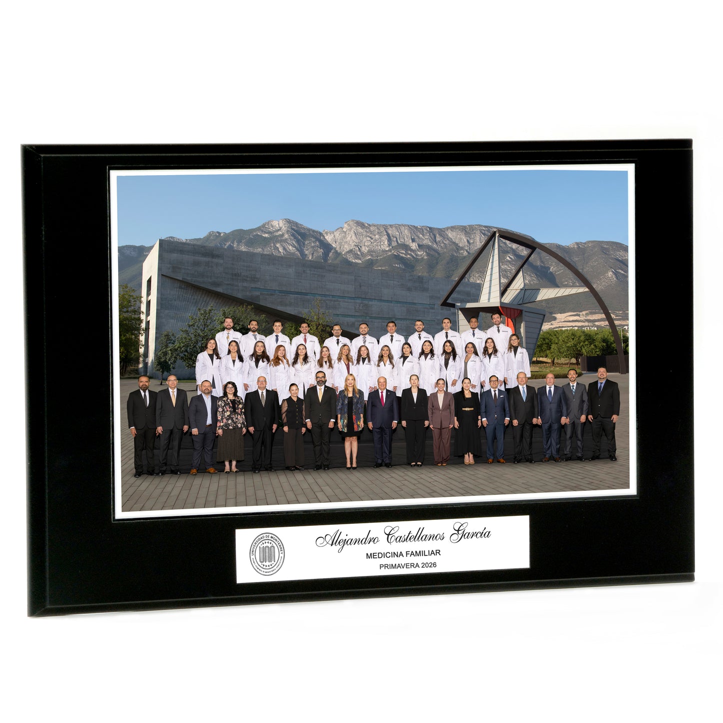 Modelo 20 - Foto 9x17” con placa plateada personalizada y base negra