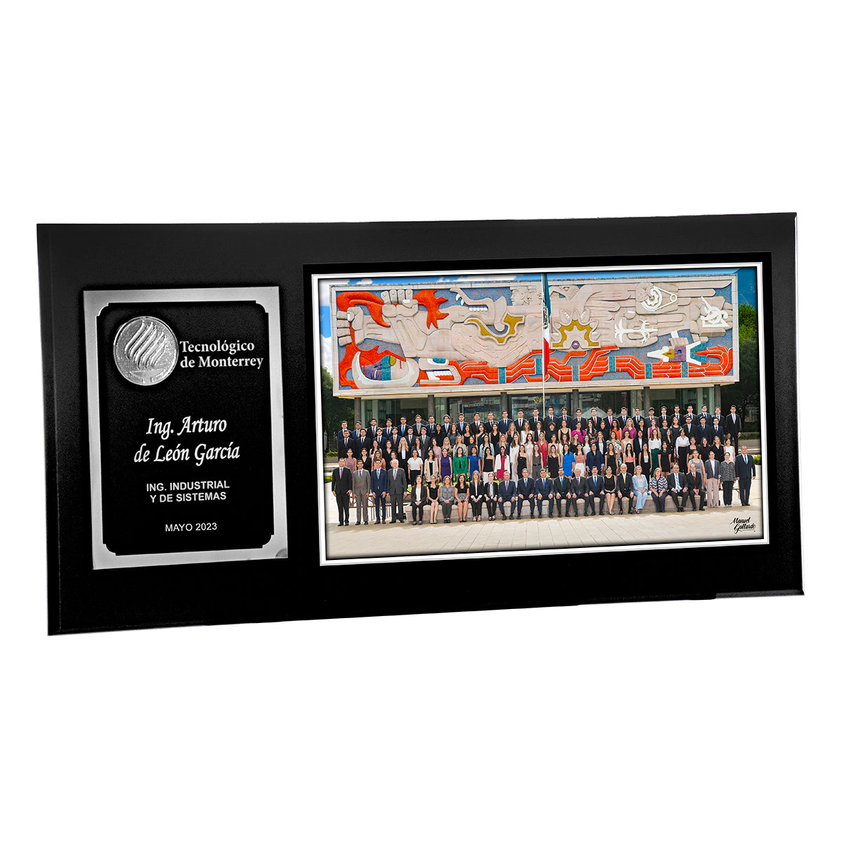 Modelo 35 - Foto 9x15” con placa plateada personalizada, logo realzado y base negra