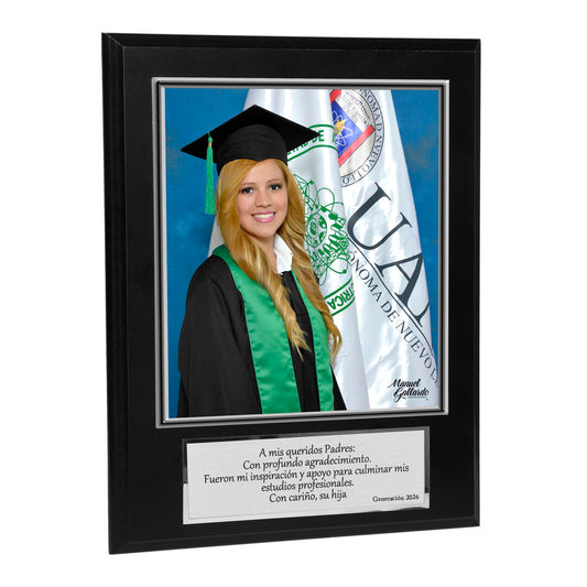 Modelo 34 - Foto 7x8" con placa de agradecimiento plateada y base negra
