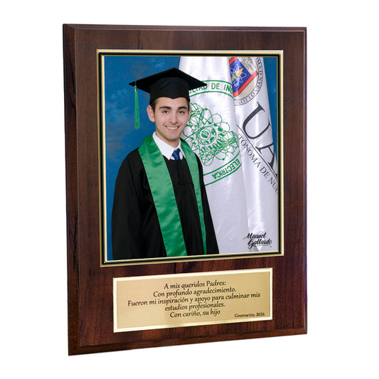 Modelo 36 -  Foto 7x8" con placa de agradecimiento dorada y base café