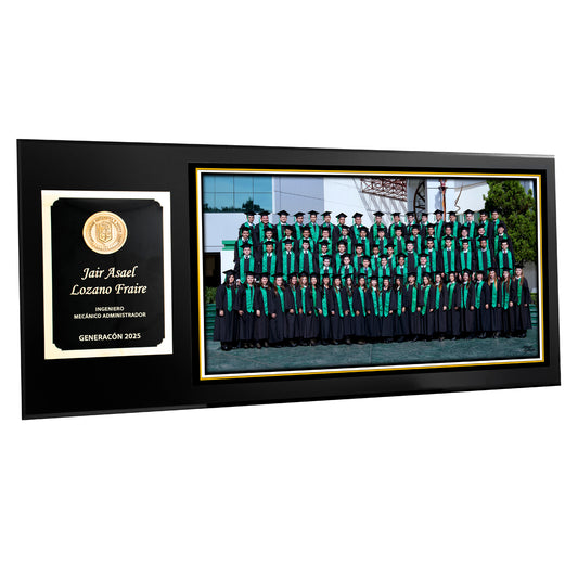 Modelo 31 - Foto 11x20” con placa negra personalizada, logo realzado y base negra